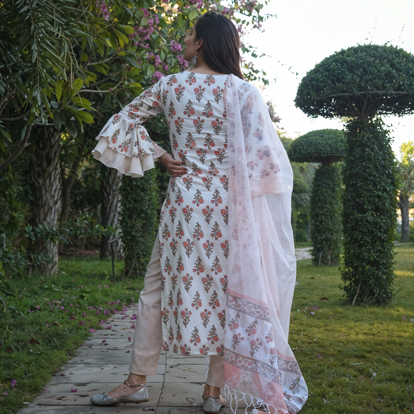 Elegant Minimal Print Poly Cotton Kurta Set with Sheer Dupatta
