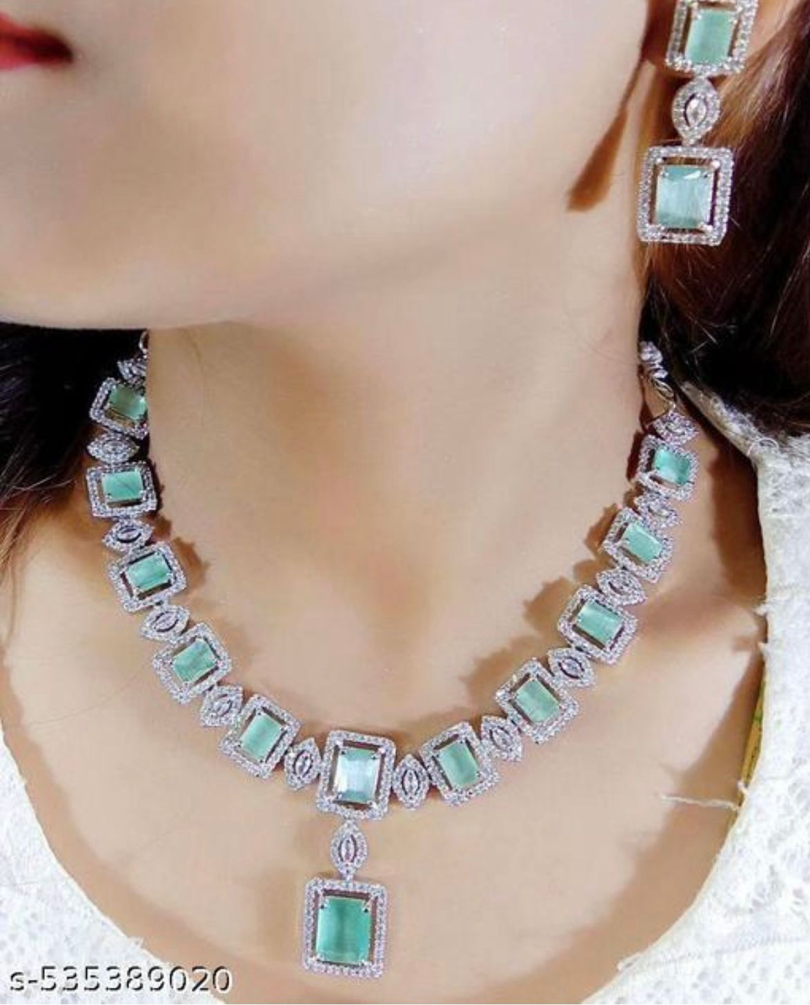 Royal Grace Choker Set