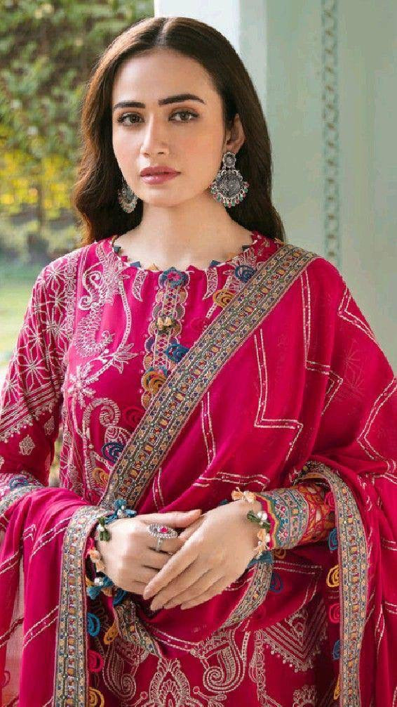 Premium Printed Pakistani Suit – GEL01